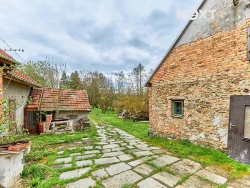 Prodej domu 300 m², pozemek 2300 m²