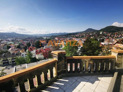 Prodej vily 396 m², pozemek 963 m²