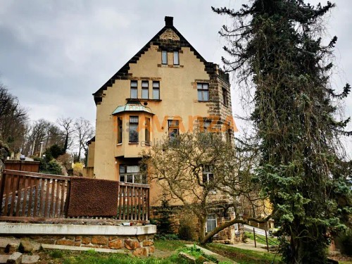 Prodej vily 396 m², pozemek 963 m²