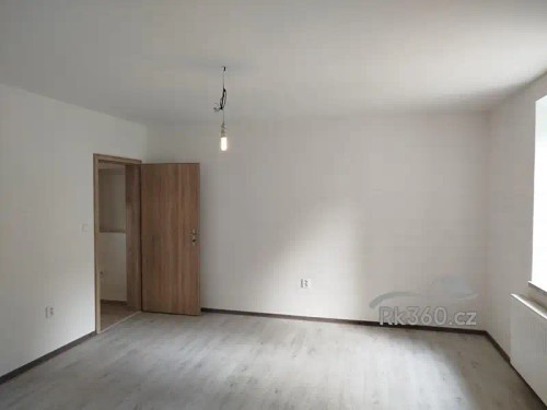 Prodej domu 195 m², pozemek 1800 m²