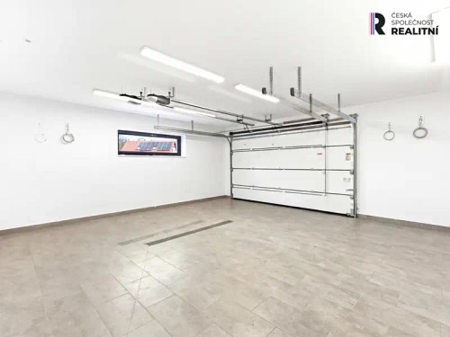 Prodej domu 200 m², pozemek 900 m²