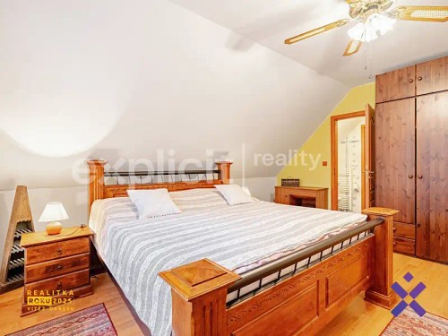 Prodej domu 234 m², pozemek 998 m²