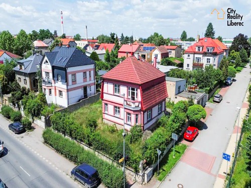 Prodej vily 305 m², pozemek 551 m²