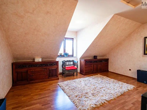 Prodej domu 372 m², pozemek 3764 m²