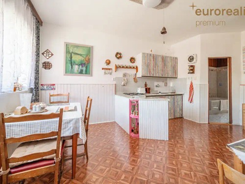 Prodej domu 250 m², pozemek 382 m²
