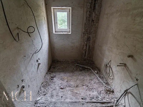 Prodej domu 330 m², pozemek 1144 m²