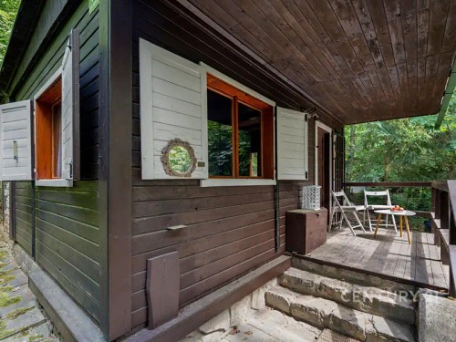 Prodej chaty 25 m², pozemek 28 m²