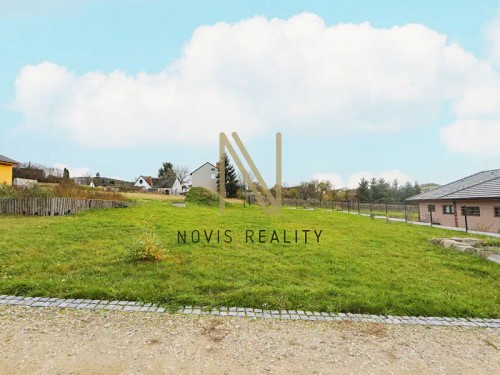 Prodej stavebního pozemku 698 m²