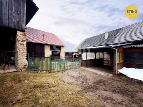 Prodej domu 224 m², pozemek 2611 m²