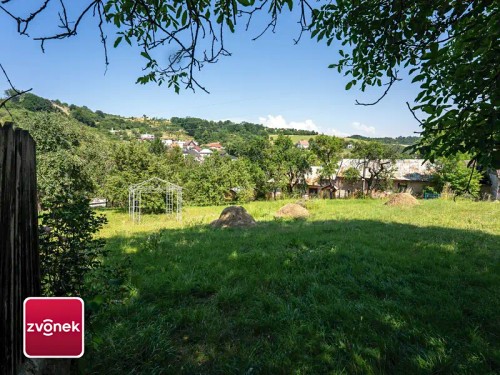 Prodej stavebního pozemku 1282 m²