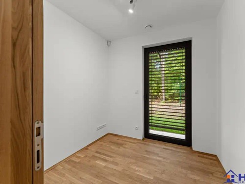 Prodej vily 265 m², pozemek 1811 m²