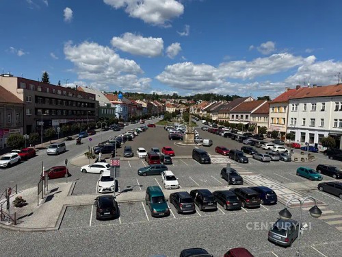 Prodej domu 350 m², pozemek 262 m²