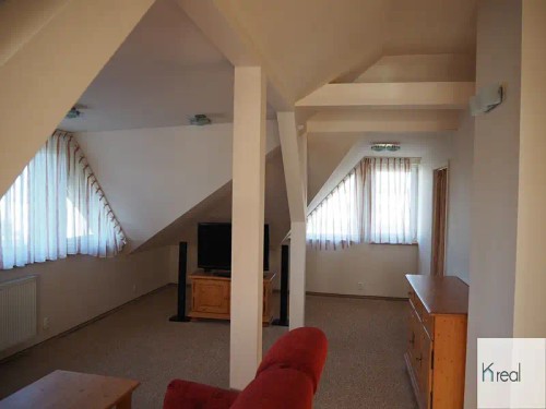 Prodej domu 435 m², pozemek 1004 m²