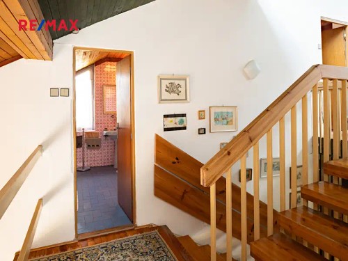 Prodej domu 260 m², pozemek 2300 m²