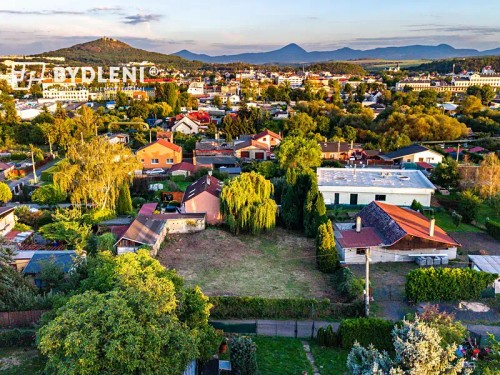 Prodej stavebního pozemku 738 m²