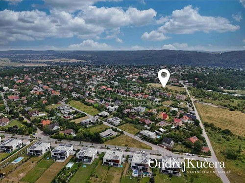 Prodej stavebního pozemku 1479 m²