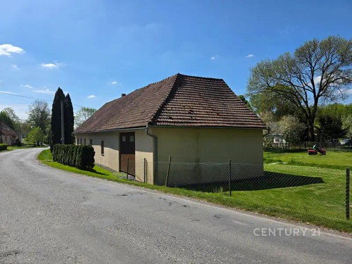 Prodej chalupy 200 m², pozemek 2504 m²