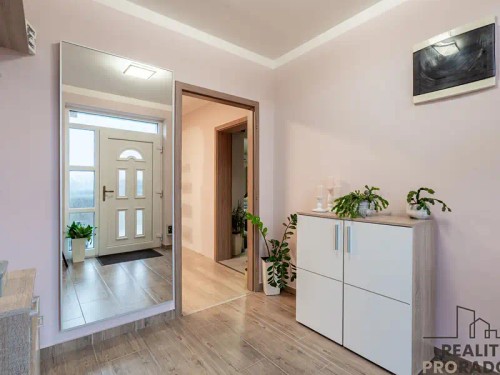 Prodej domu 137 m², pozemek 1000 m²