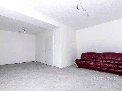 Prodej domu 370 m², pozemek 710 m²