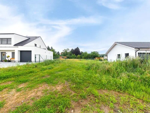 Prodej stavebního pozemku 926 m²