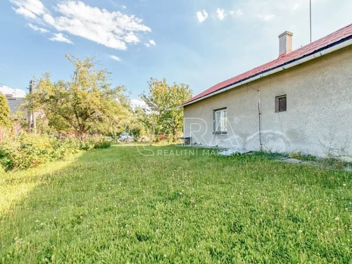 Prodej stavebního pozemku 2139 m²