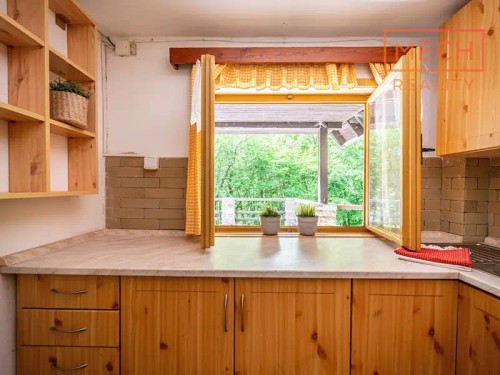 Prodej chaty 80 m², pozemek 1 m²