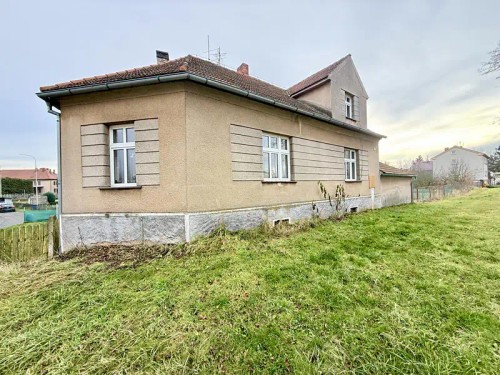 Prodej domu 140 m², pozemek 2582 m²