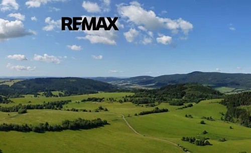 Prodej stavebního pozemku 1745 m²