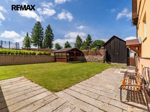 Prodej domu 328 m², pozemek 758 m²