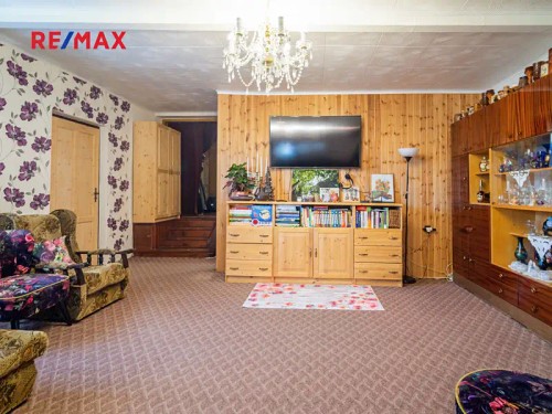 Prodej domu 560 m², pozemek 887 m²