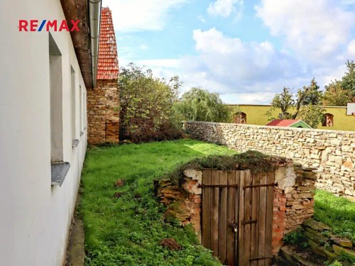 Prodej domu 790 m², pozemek 1193 m²