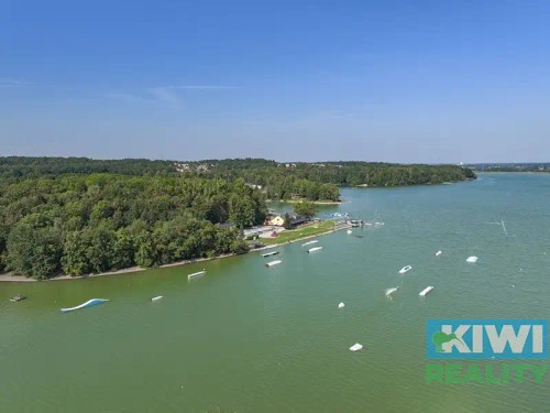 Prodej stavebního pozemku 1000 m²