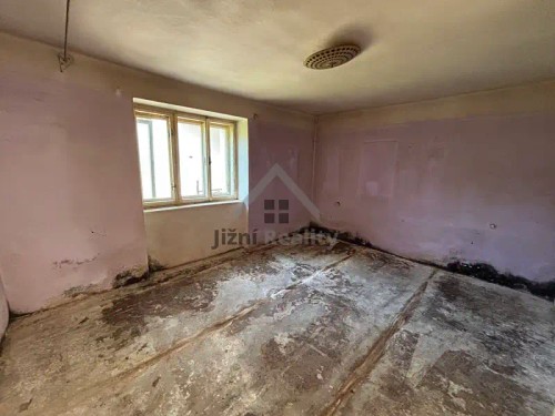 Prodej domu 200 m², pozemek 1379 m²