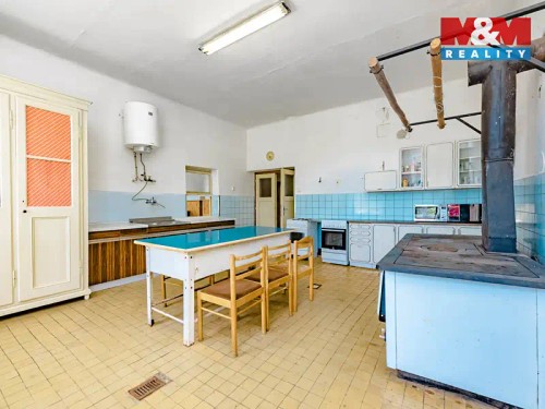 Prodej domu 386 m², pozemek 1335 m²
