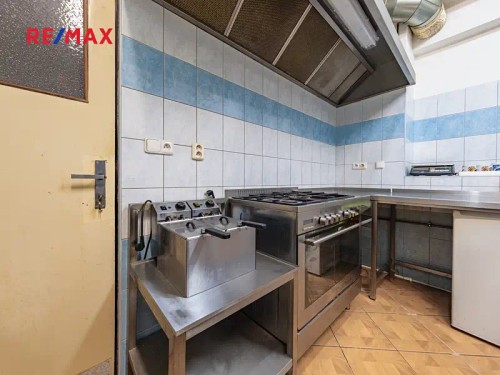 Prodej domu 670 m², pozemek 1786 m²