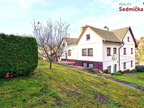 Prodej domu 318 m², pozemek 1300 m²