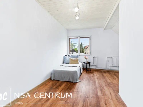Prodej domu 220 m², pozemek 1945 m²
