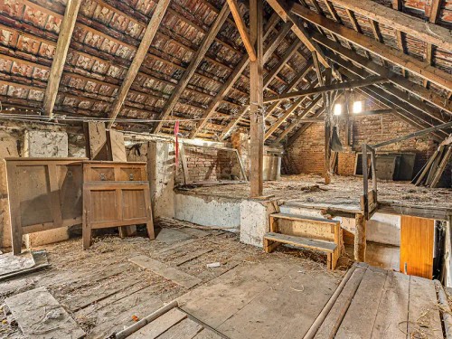 Prodej domu 400 m², pozemek 1899 m²