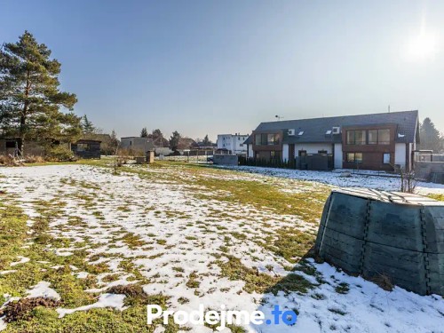 Prodej stavebního pozemku 1232 m²