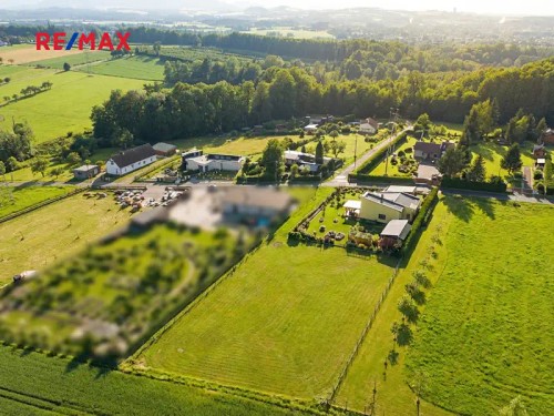 Prodej stavebního pozemku 1689 m²