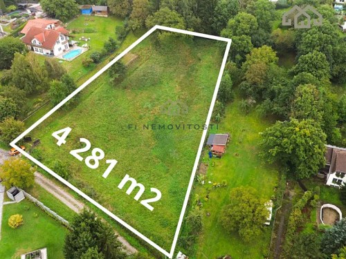 Prodej stavebního pozemku 4281 m²