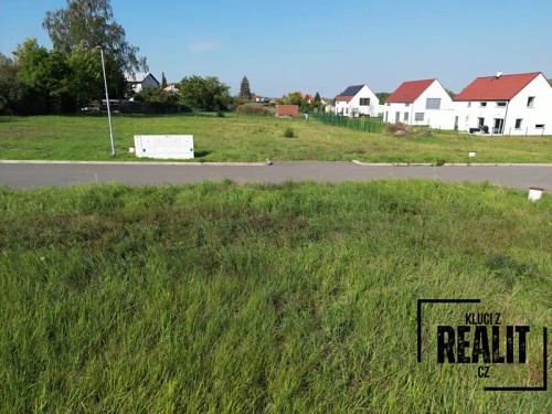 Prodej stavebního pozemku 967 m²