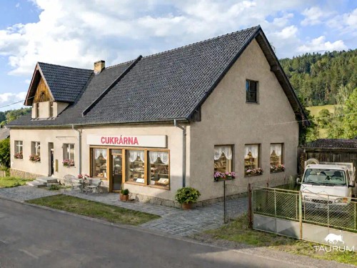 Prodej domu 426 m², pozemek 812 m²