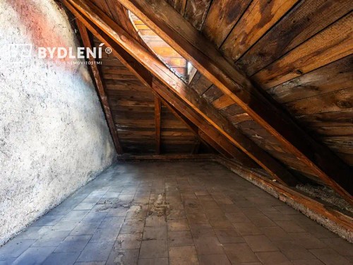 Prodej domu 360 m², pozemek 587 m²