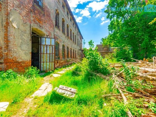 Prodej stavebního pozemku 2399 m²