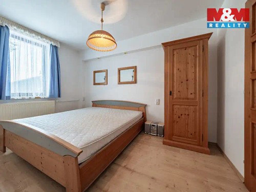 Prodej domu 300 m², pozemek 1340 m²