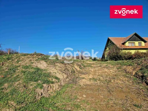 Prodej stavebního pozemku 1992 m²