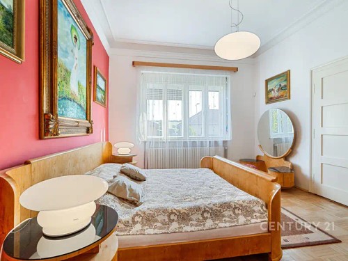 Prodej vily 405 m², pozemek 1796 m²