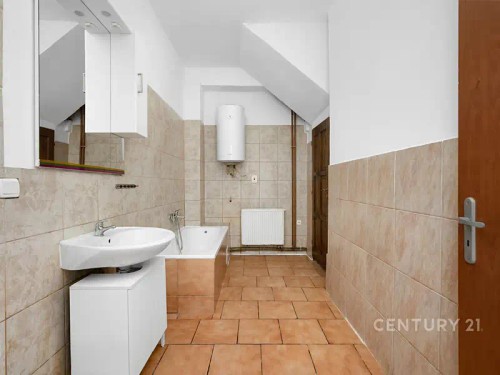 Prodej domu 240 m², pozemek 240 m²
