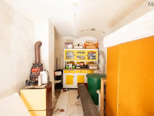 Prodej zemědělské usedlosti 200 m², pozemek 67408 m²